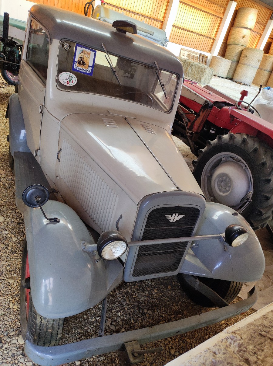Wunderschön: Hanomag ST 20 Straßenschlepper zu erwerben Baujahr BJ 01/1949