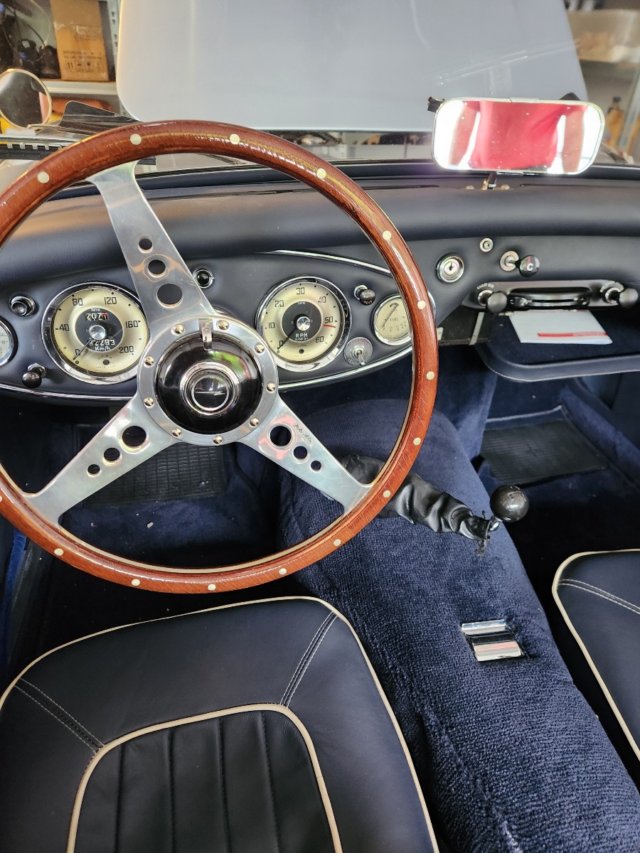 Biete Austin Healey 3000 BT7 in gutem Zustand inkl. Pickerl Baujahr BJ 03/1961