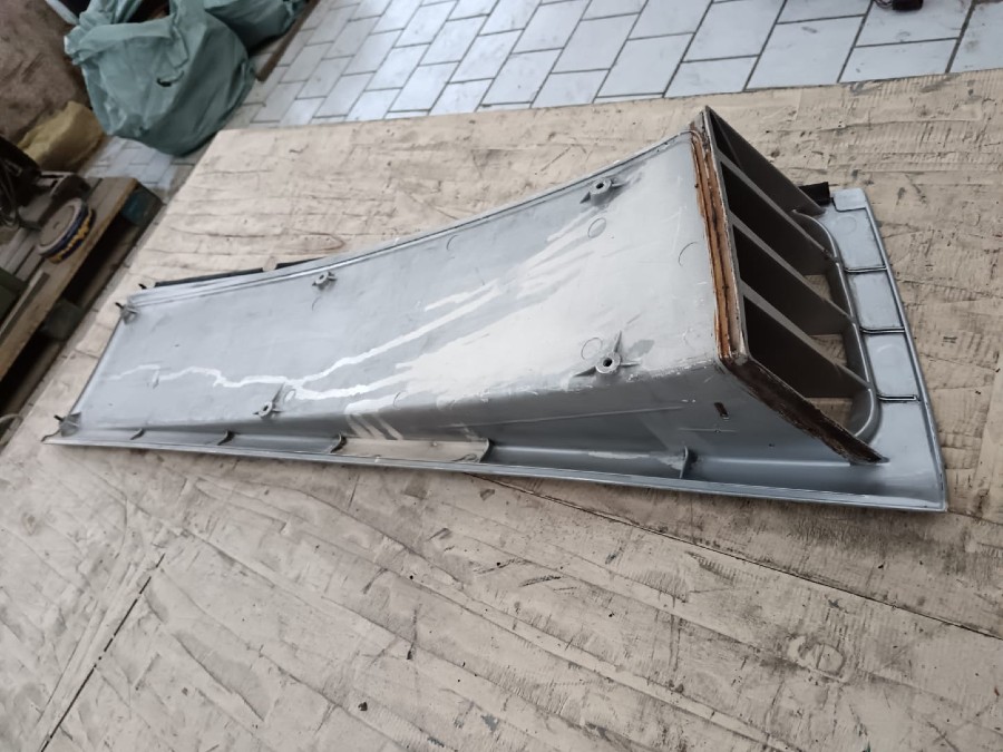 Karosserieteile für Ferrari 348 abzugeben Baujahr BJ -