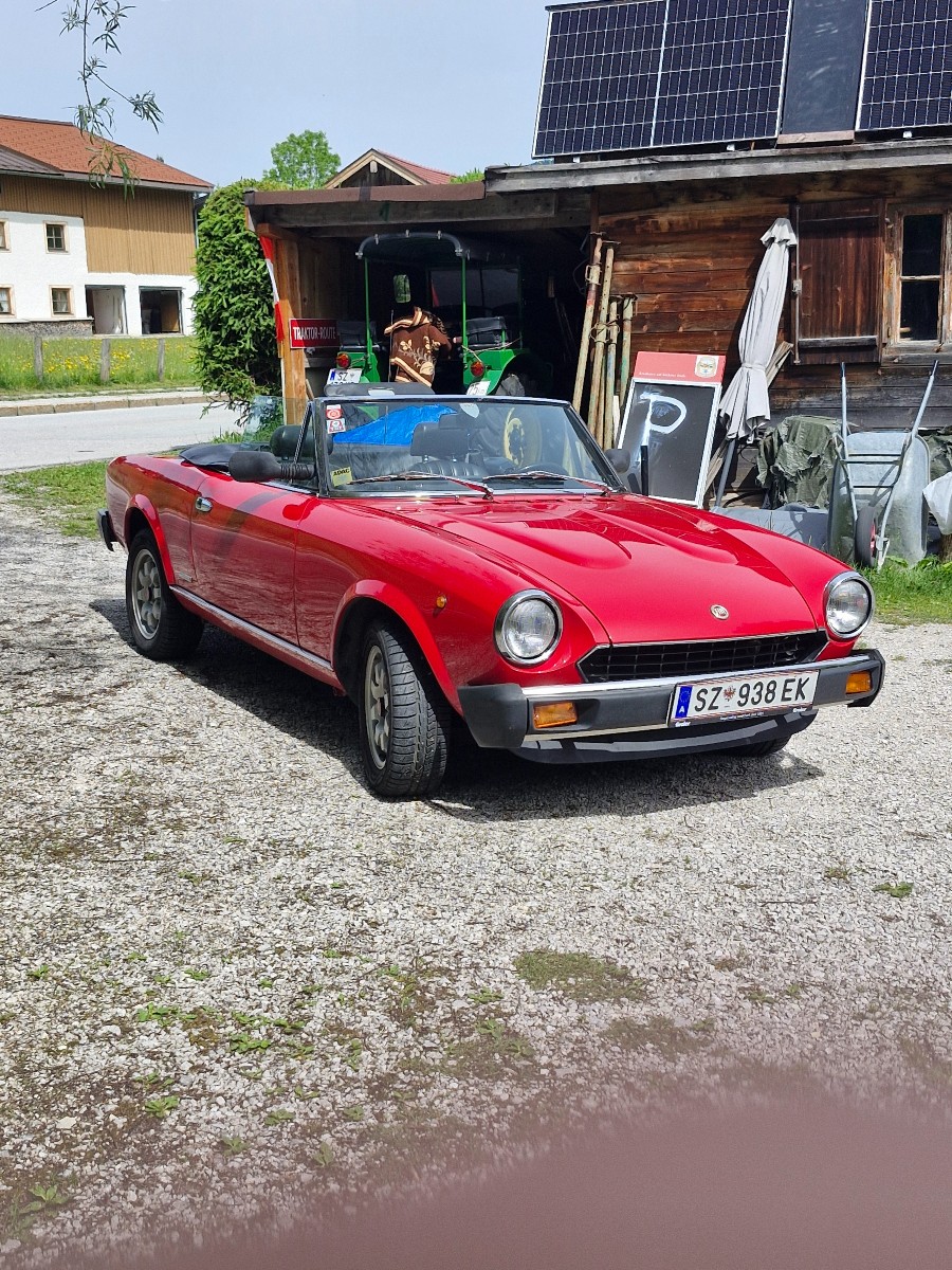 Oldtimer Fiat 124 gut erhalten mit historischer Zulassung Baujahr BJ 04/1983