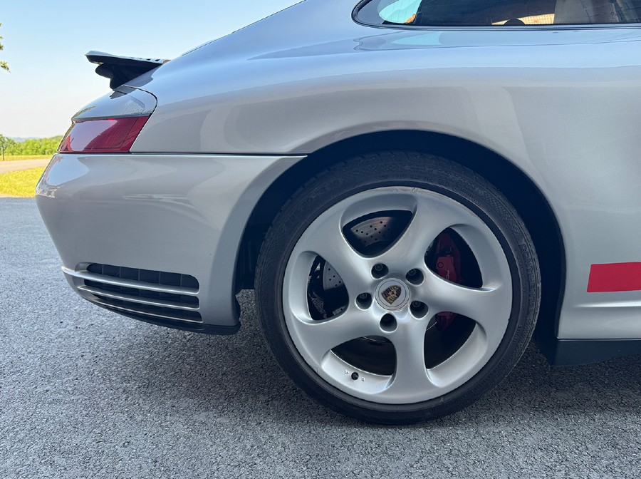 Biete Porsche 911 guter Zustand mit gültigem Pickerl Baujahr BJ 05/2003