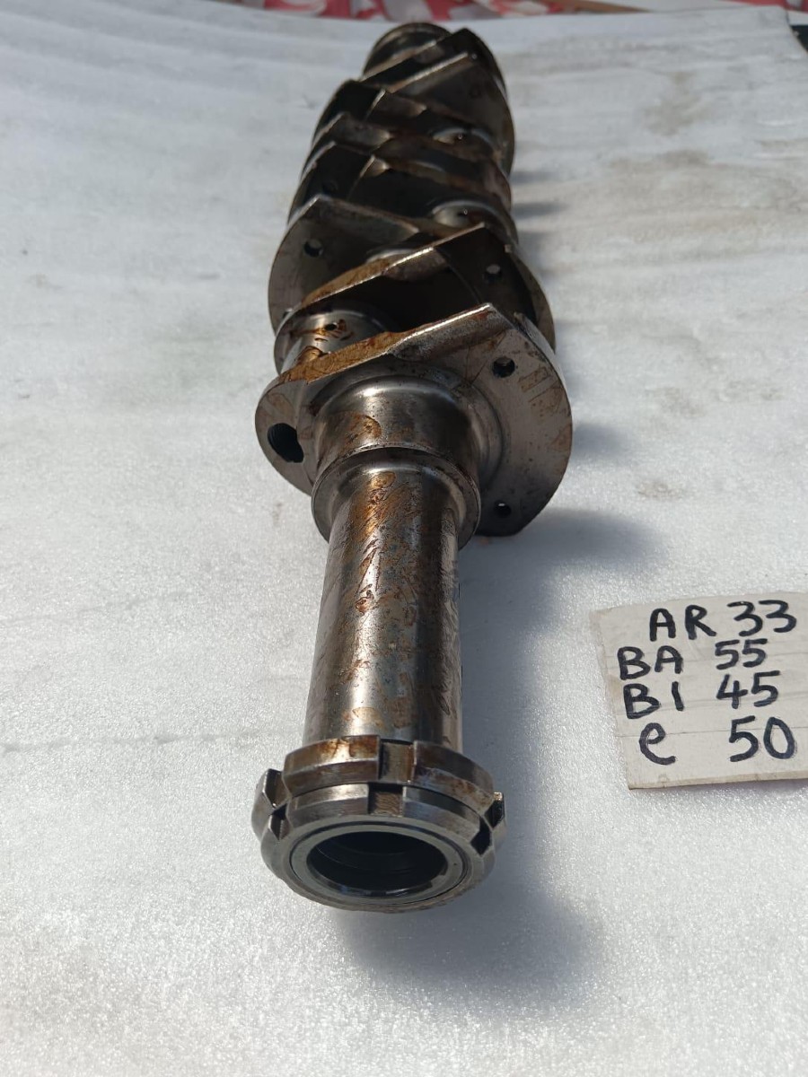 Motor für Alfa Romeo abzugeben Baujahr BJ -