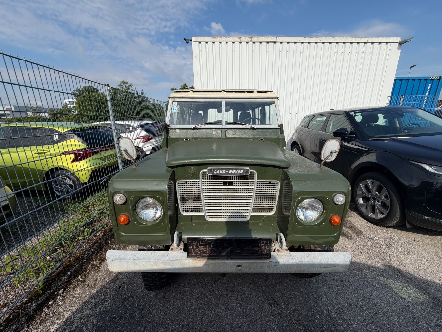 Land Rover Defender Baujahr BJ 12/1972