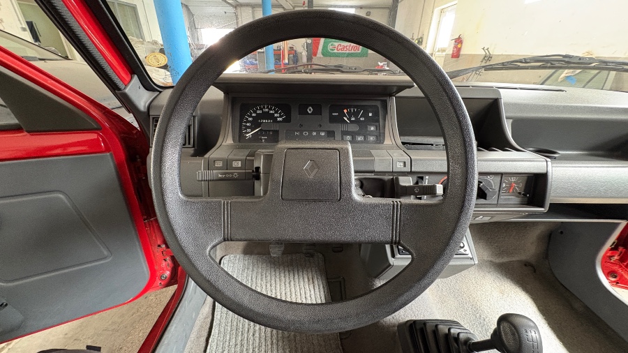 Renault R5 TL in gebrauchtem Zustand Baujahr BJ 06/1987