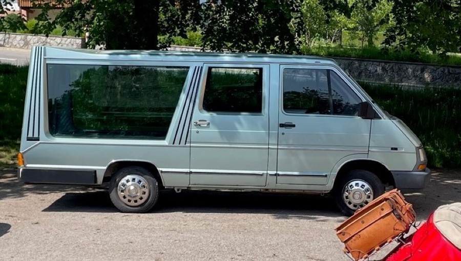 Renault sonstige Modelle in gutem Zustand abzugeben Baujahr BJ 02/1990