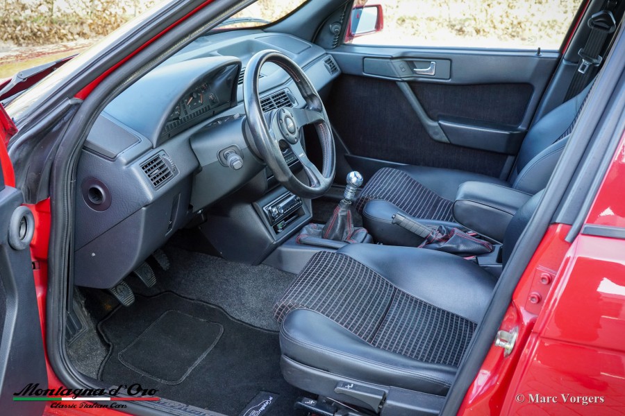 Alfa Romeo 155 2.0 T spark in gutem Zustand Baujahr BJ 06/1995