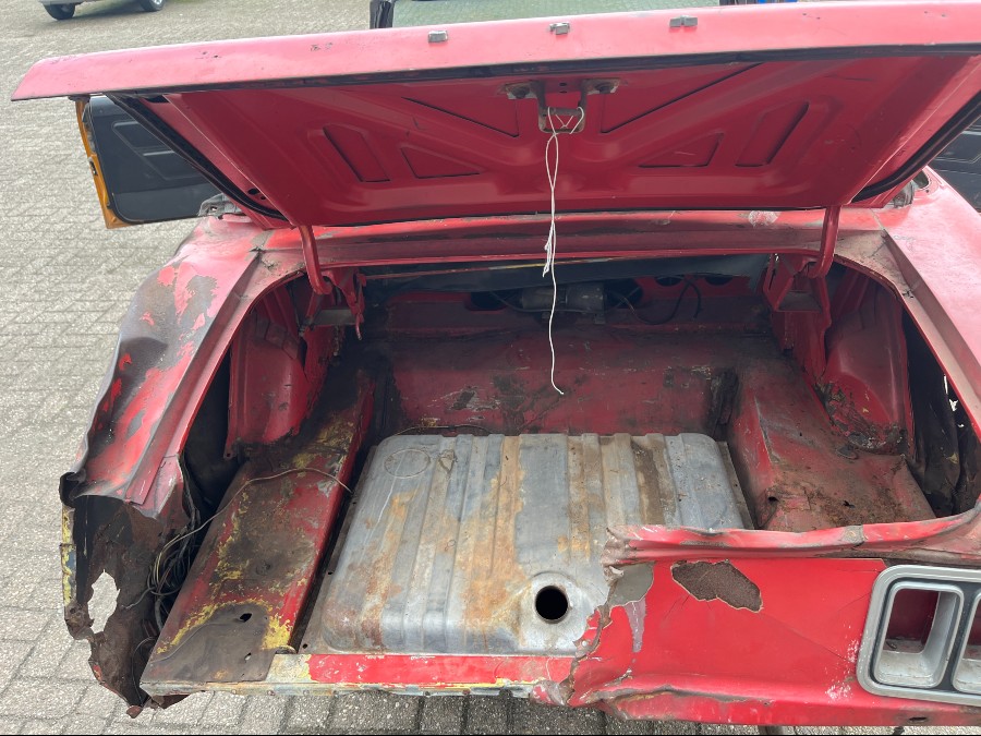 Zu restaurieren: Ford Mustang V8 cabrio Baujahr BJ 01/1970