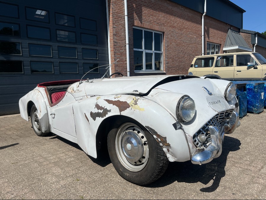 Triumph TR3B als Restaurationsfahrzeug zu verkaufen Baujahr BJ 01/1962