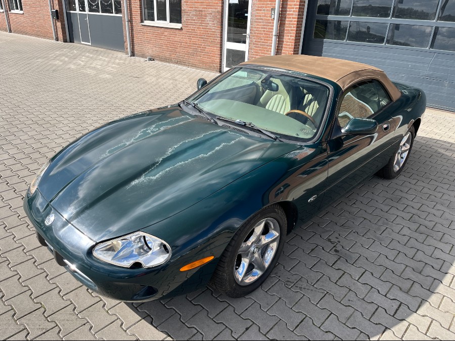 Jaguar XK 8 cabrio mit Mängeln Baujahr BJ 01/1999