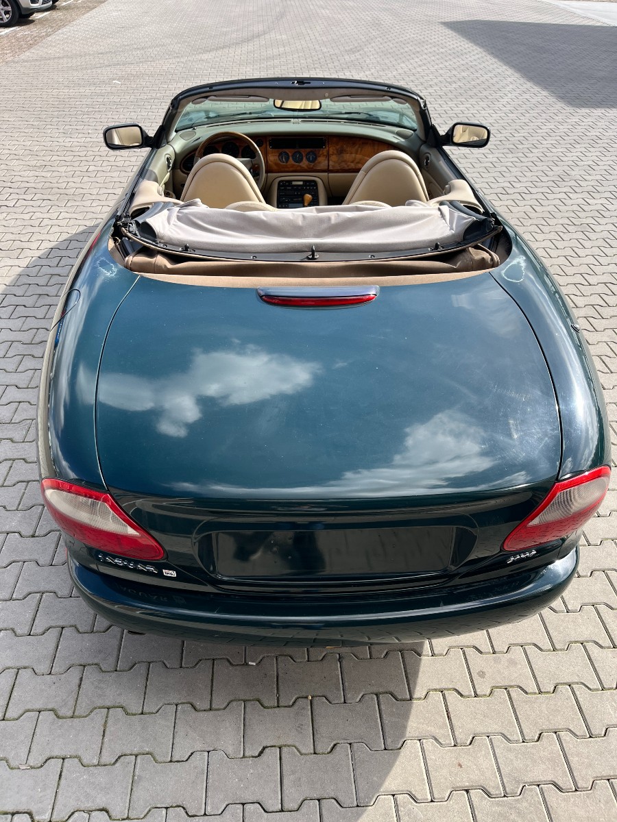 Jaguar XK 8 cabrio mit Mängeln Baujahr BJ 01/1999