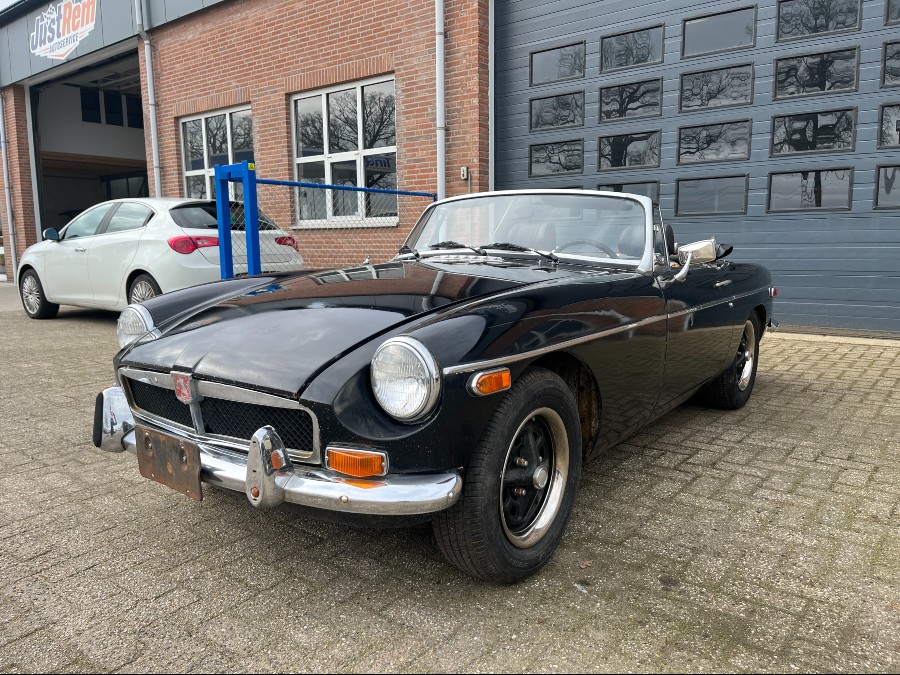 MG MGB mit Mängeln zu verkaufen Baujahr BJ 01/1973
