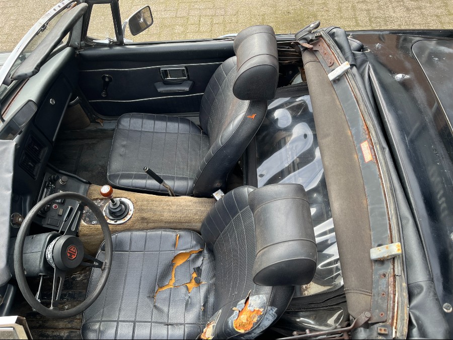 MG MGB mit Mängeln zu verkaufen Baujahr BJ 01/1973