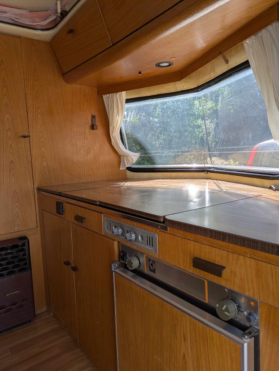 Hymer Eriba Pan Familia Touring Wohnwagen in rostfreiem Zustand Baujahr BJ 07/1985