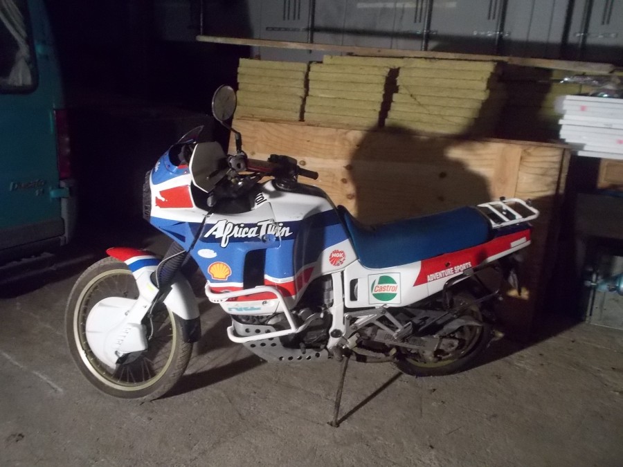 Honda Afrika Twin XRV 650 RD 03 in rostfreiem Zustand im Angebot Baujahr BJ 01/1990