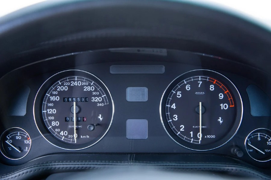 Historisch zugelassen: Ferrari gut erhalten mit Matching Numbers Baujahr BJ 04/1997