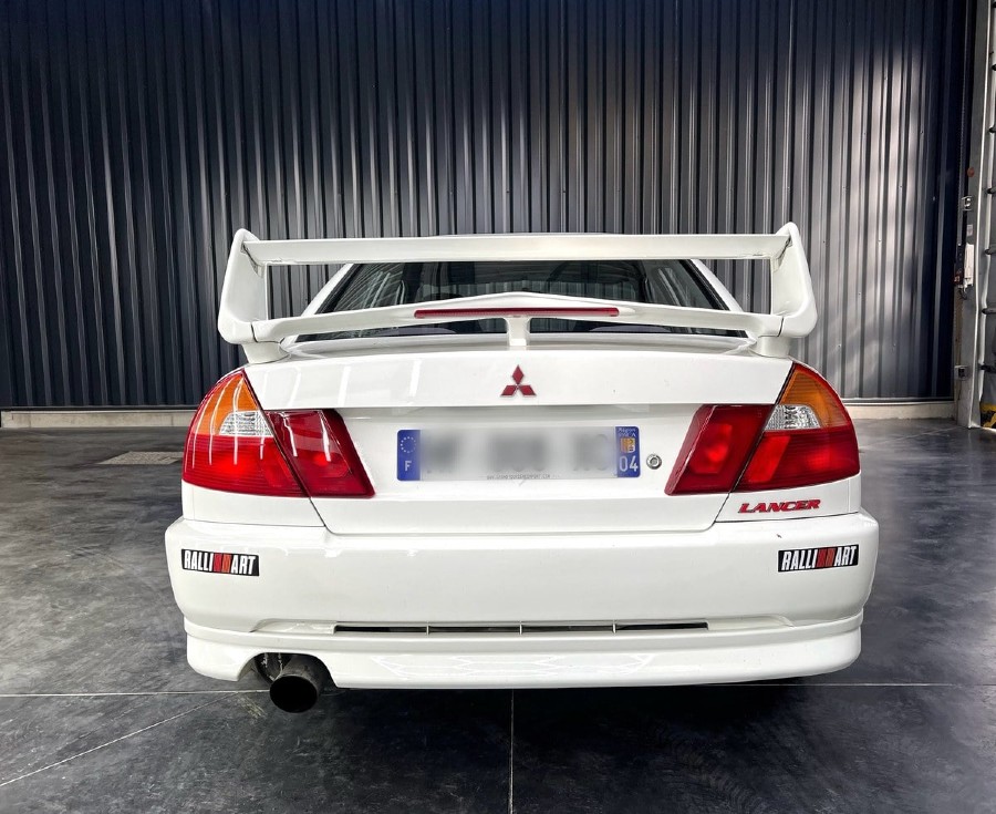 Mitsubishi Lancer in gutem Zustand mit Matching Numbers Baujahr BJ 03/2001