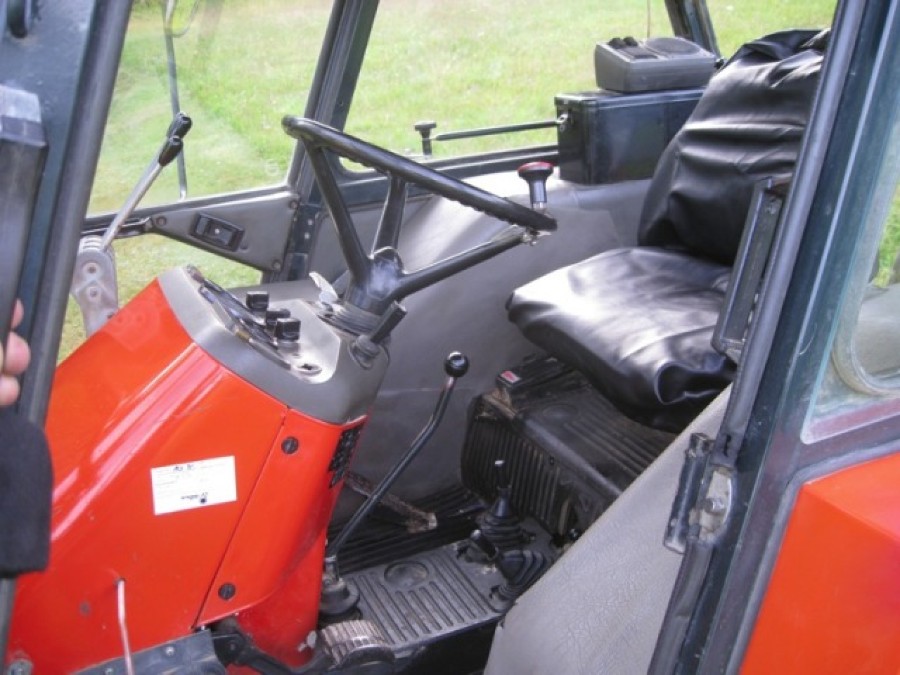 Top: Zetor 4340 Allrad Baujahr BJ 12/1994
