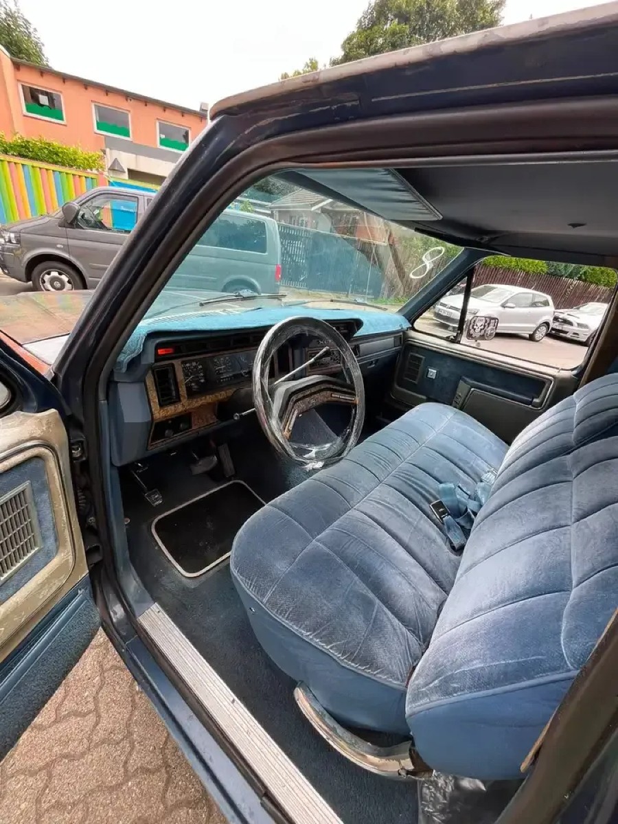 Ford F 150 Lariat Nicht vor Ort!!! Baujahr BJ 07/1986