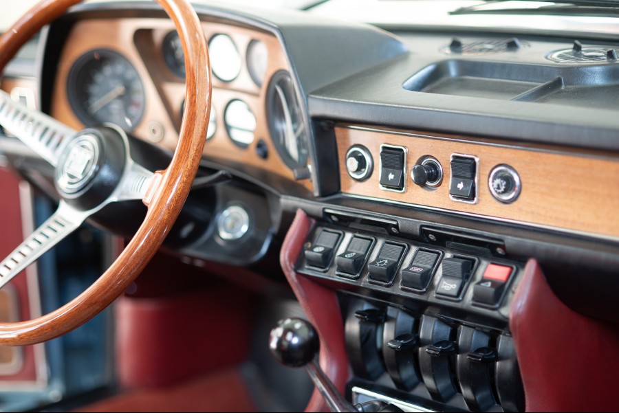 Biete Fiat DINO 2400 Coupe guter Zustand Baujahr BJ 07/1970