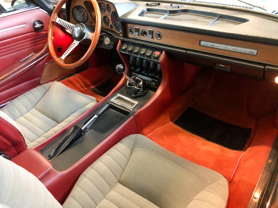 Biete Fiat DINO 2400 Coupe guter Zustand Baujahr BJ 07/1970