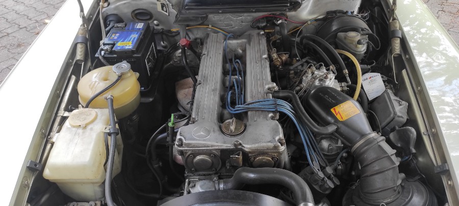 Mercedes Benz 280 SLC steht zum Verkauf Baujahr BJ 07/1981