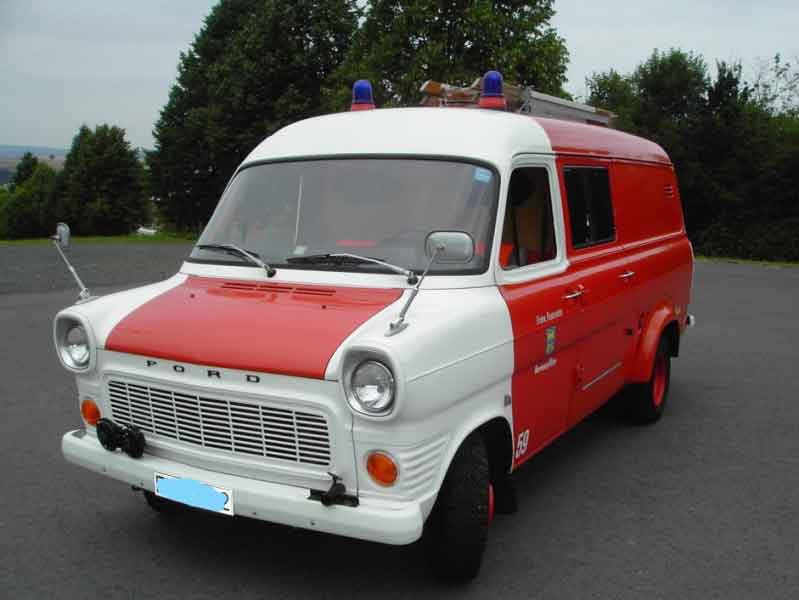Der Traum aller Jungs ñ ein Feuerwehrauto. Ford Transit FT 130, EZ 1972, Baujahr BJ -