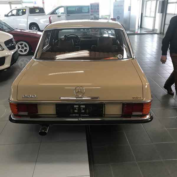 Mercedes w114 /8 Baujahr BJ -