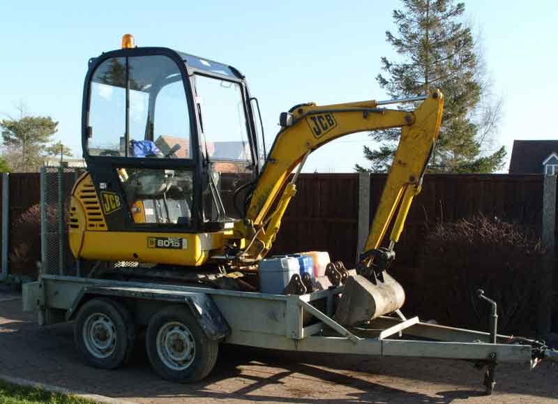 JCB Minibagger 8015 + Anhänger Baujahr BJ -
