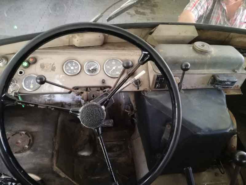 Oldtimer Unimog 406 Baujahr BJ -