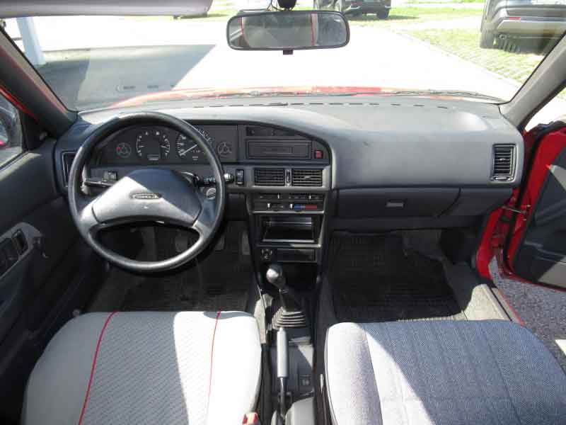 Toyota Corolla Kombi 1,3 XLI Baujahr BJ -