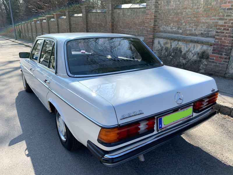 Mercedes 220D Baujahr BJ 05/1976
