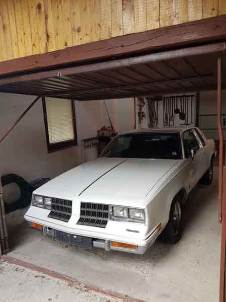 Oldsmobile Cutlass Supreme Baujahr BJ -