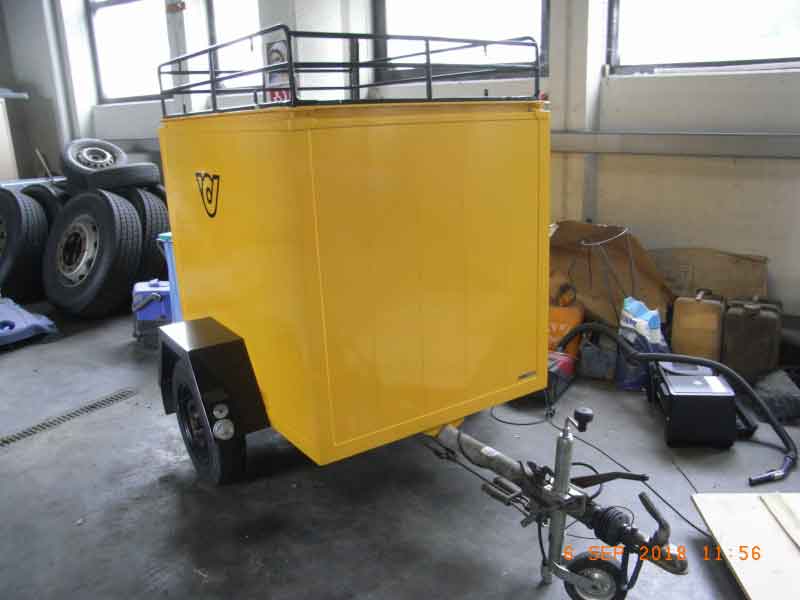 Oldtimer Anhänger Post Baujahr BJ -