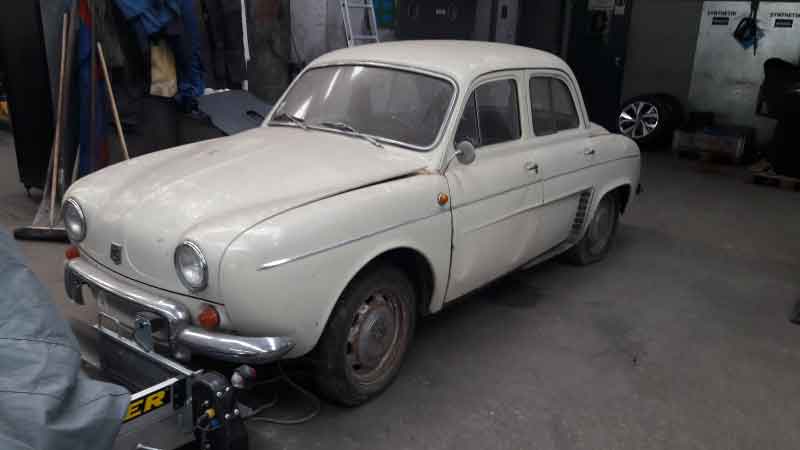 Renault Dauphine Gordini Scheunenfund Baujahr BJ -