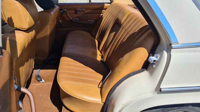 Mercedes Benz 250-8, W114 Limousine, Serie 1 aus 1972 Baujahr BJ -