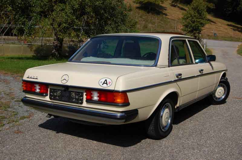 Mercedes 240 D, nur 64.010 km Baujahr BJ -