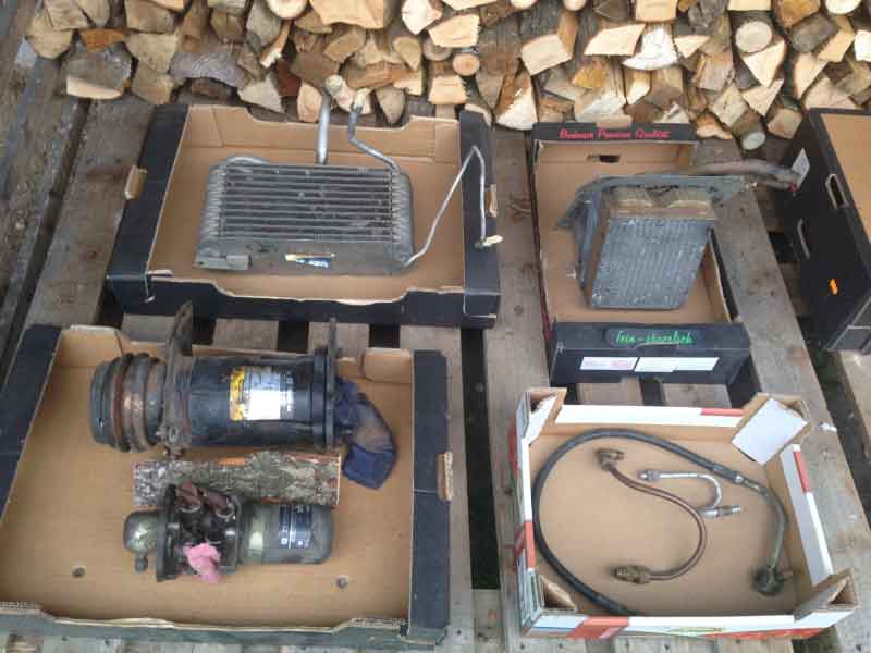 Corvette C3 Teilelager, neu und gebraucht, abzugeben Baujahr BJ -