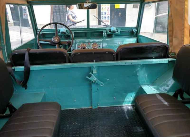 Land Rover Baujahr BJ -