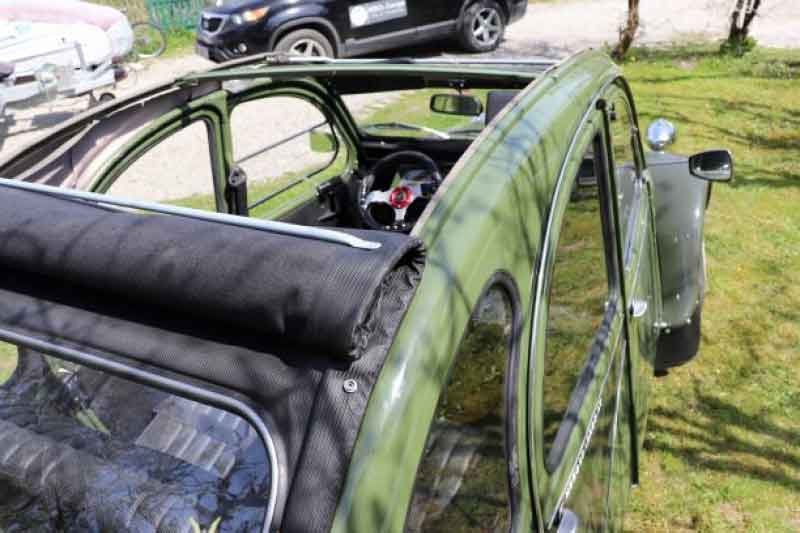 Neu aufgebauter 2CV in wunderschönem Olivgrün Baujahr BJ -