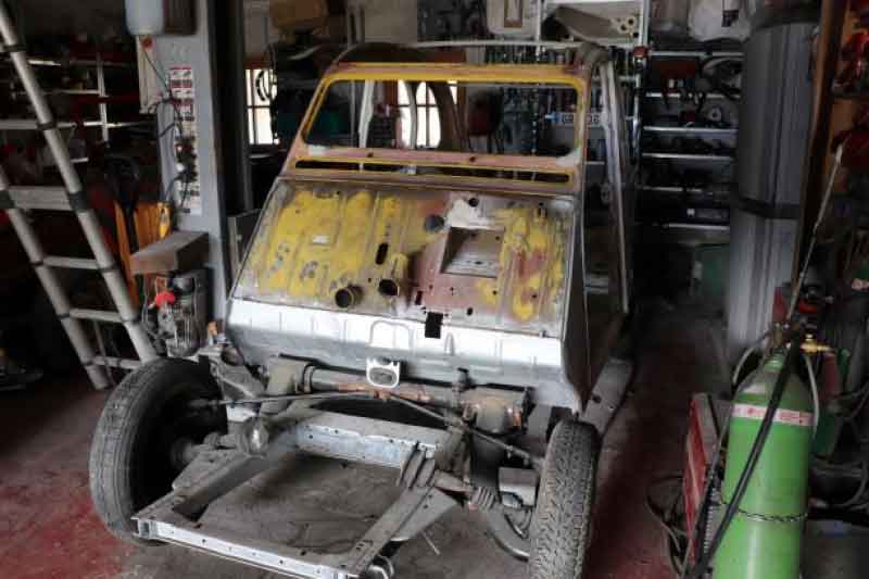 Neu aufgebauter 2CV in wunderschönem Olivgrün Baujahr BJ -