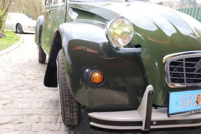 Neu aufgebauter 2CV in wunderschönem Olivgrün Baujahr BJ -