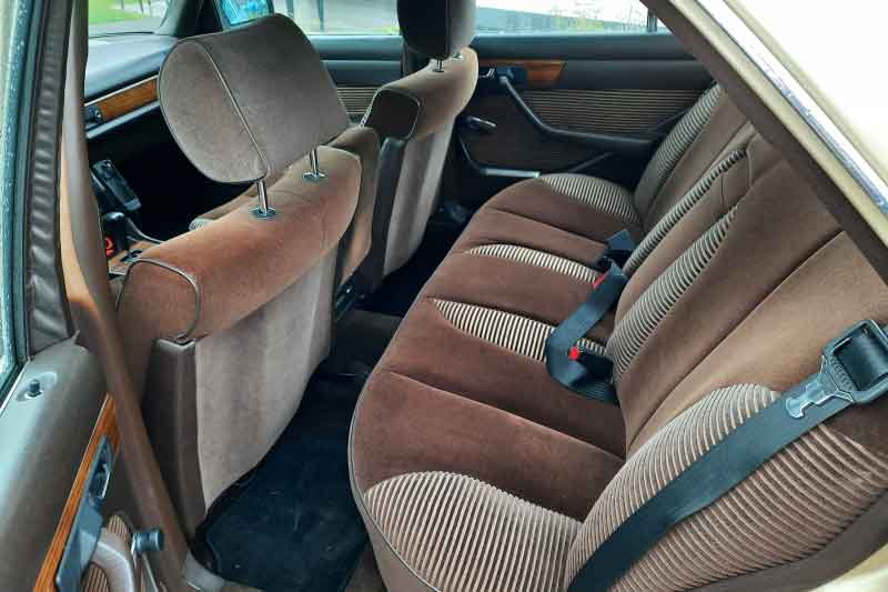 500SE W126 1. Serie, Topzustand, Klimaaut., AHK Baujahr BJ -