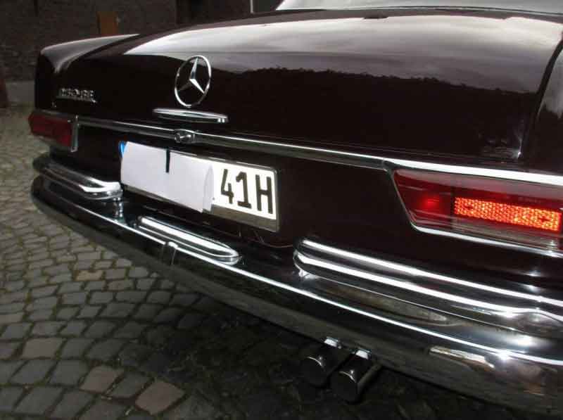 Mercedes-Benz 250 SE Bordaux- rot W 111 Baujahr BJ -