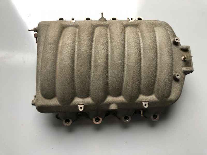 Intake manifold Maserati 3200 GT Baujahr BJ -