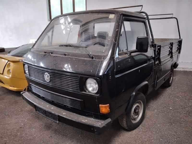 Verkaufe VW T3 Prtische in schwarz Baujahr BJ -