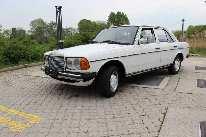 Mercedes E200 W123 Baujahr BJ -