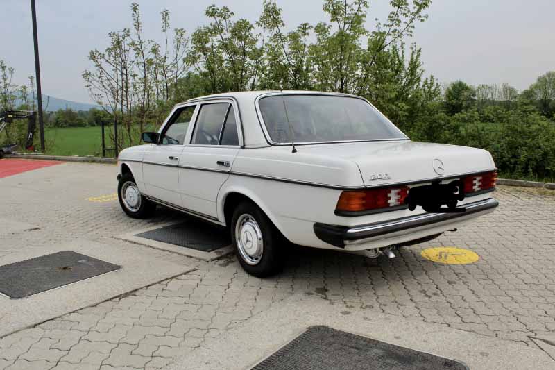Mercedes E200 W123 Baujahr BJ -
