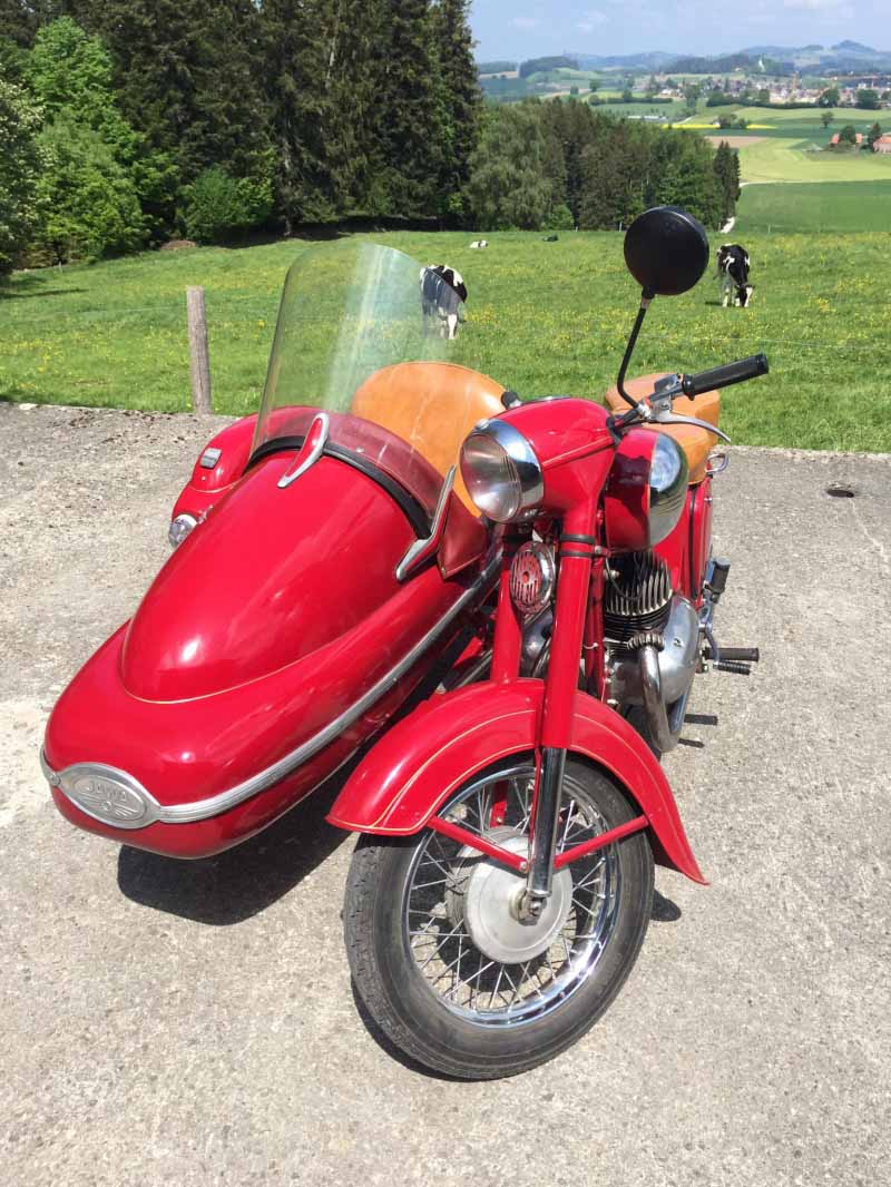 JAWA 350 ccm 1960 mit seitenwagen velorex Baujahr BJ -