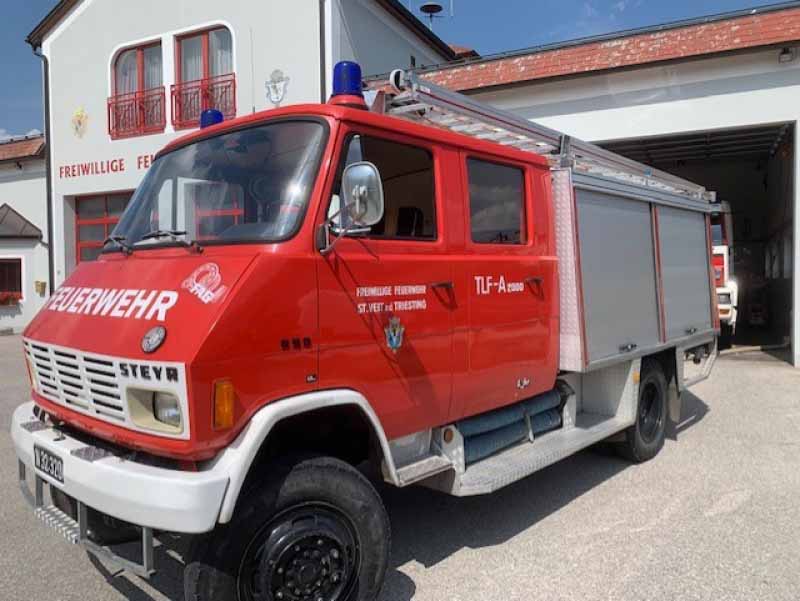 Feuerwehr Tanklöschfahrzeug TLFA-2000 Steyr 690.170/L38 Baujahr BJ -
